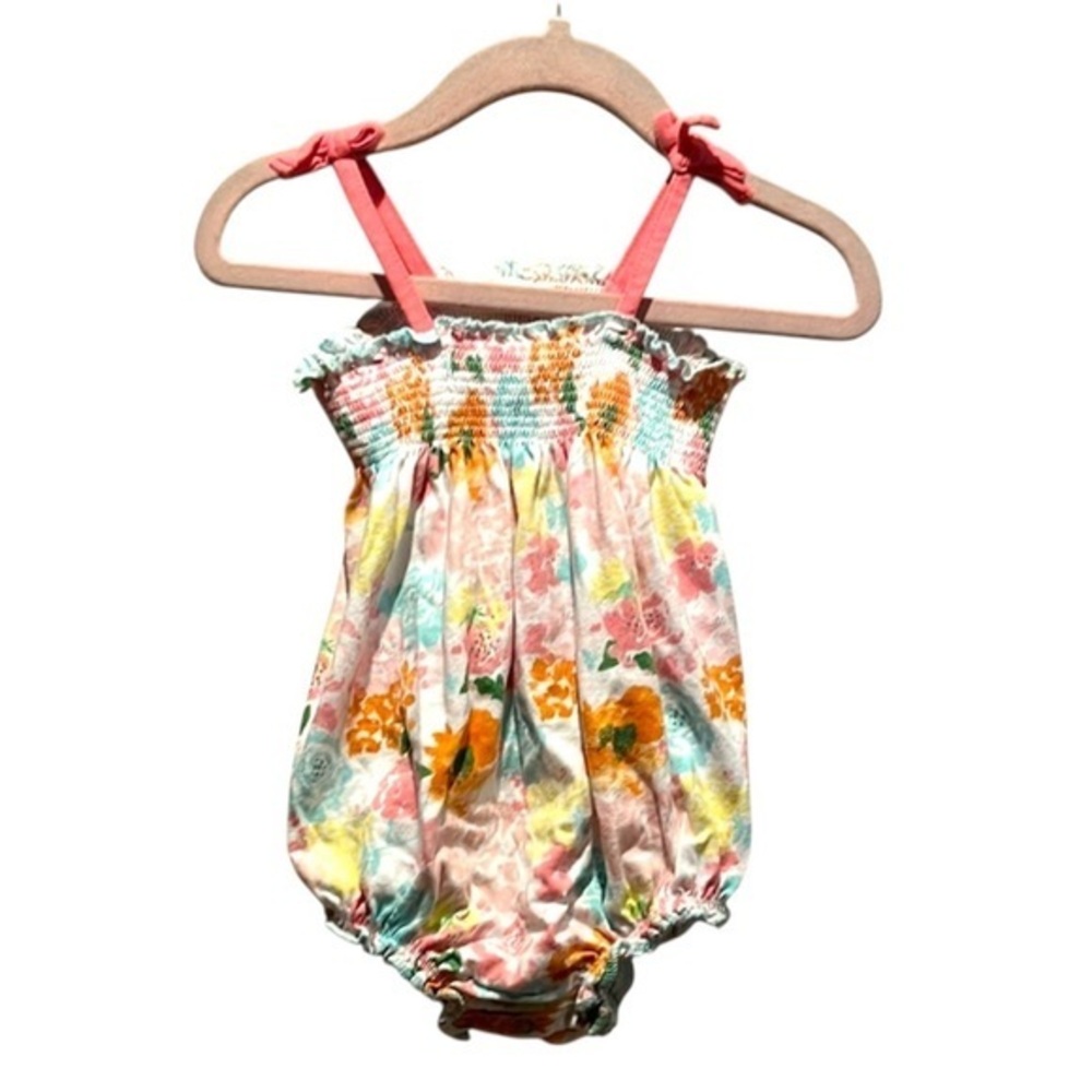 Burt’s Bees Floral One Piece Smocked Romper Size 3-6 Months